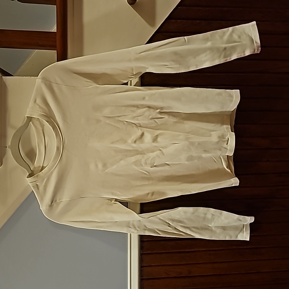 NBW Ladies OQQ Medium Fitted Crew Neck Long Sleeved Top